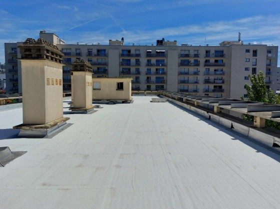 Peinture façade anti chaleur, peinture blanche réflective, rafraîchit l'air  intérieur - Technologie cool roof PROCOM